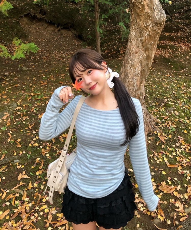 スリムフィットストライプ長袖Tシャツ SKY BLUE