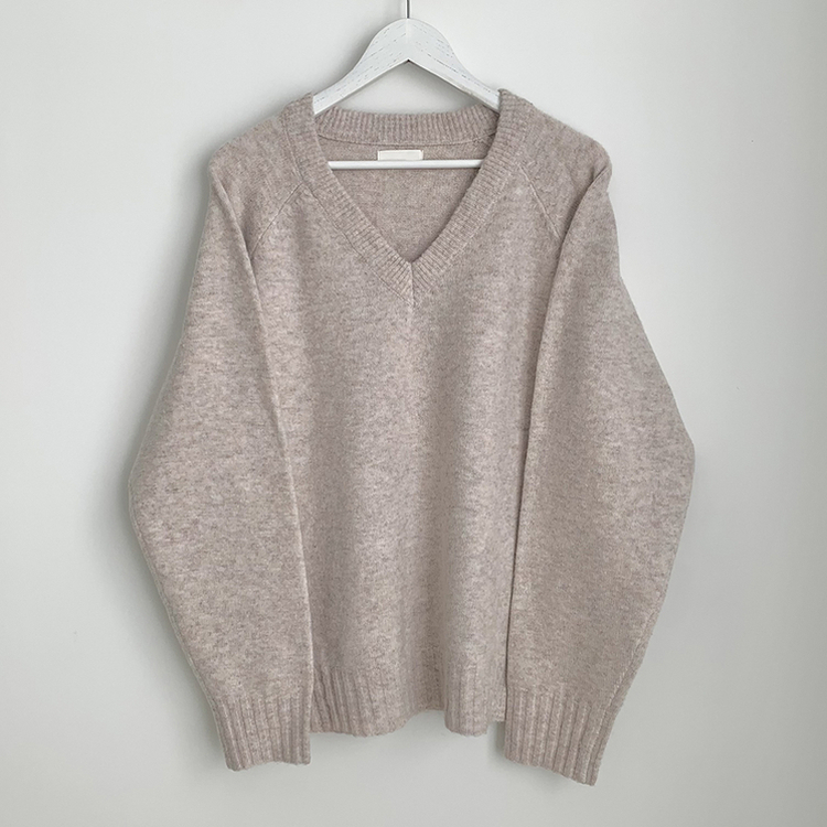 사이즈선택 도톰 나그랑 여리여리 오버핏 가을 겨울 오버핏 브이넥 니트