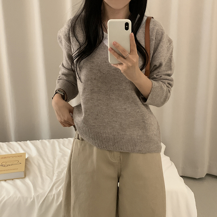 레이블 루즈핏 브이넥 니트 나시 세트 긴팔 니트