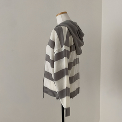 텐리 단가라 배색 스트라이프 버튼 후드 니트