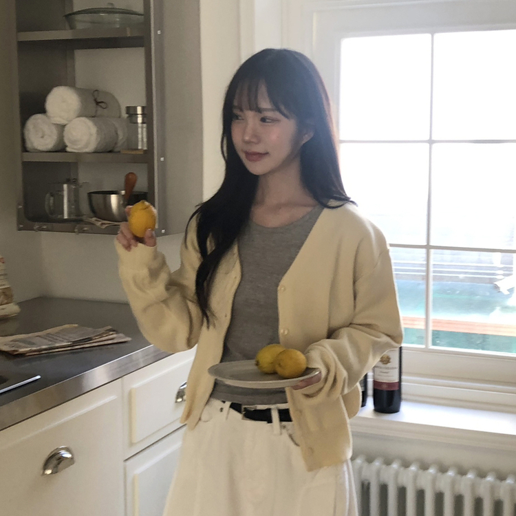 Vネックベージックカーディガン(13color) BEIGE