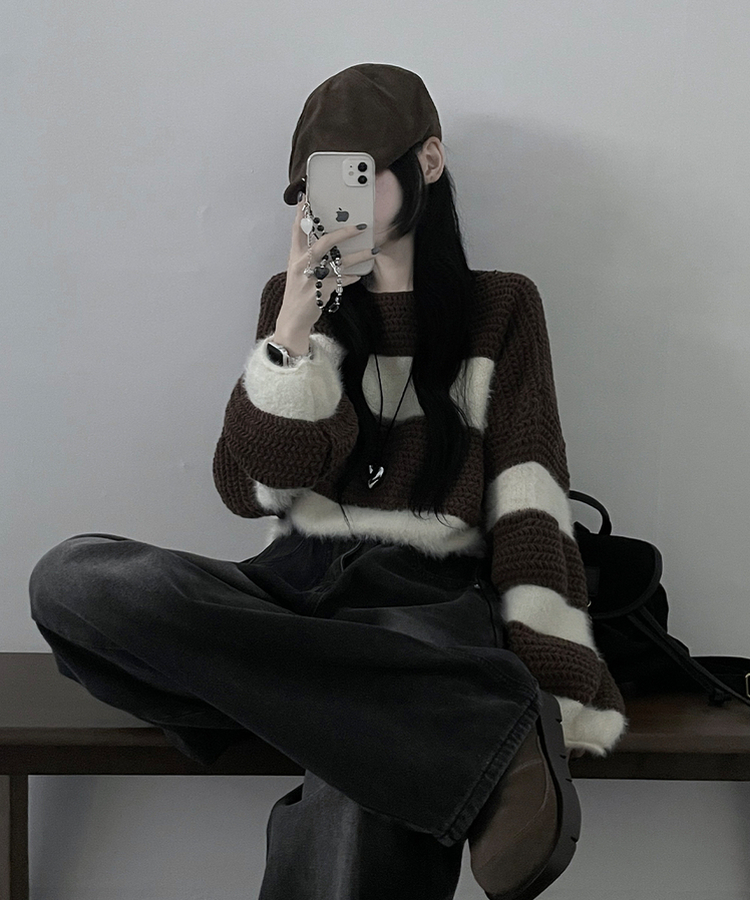 ワンストライプファークロップニット