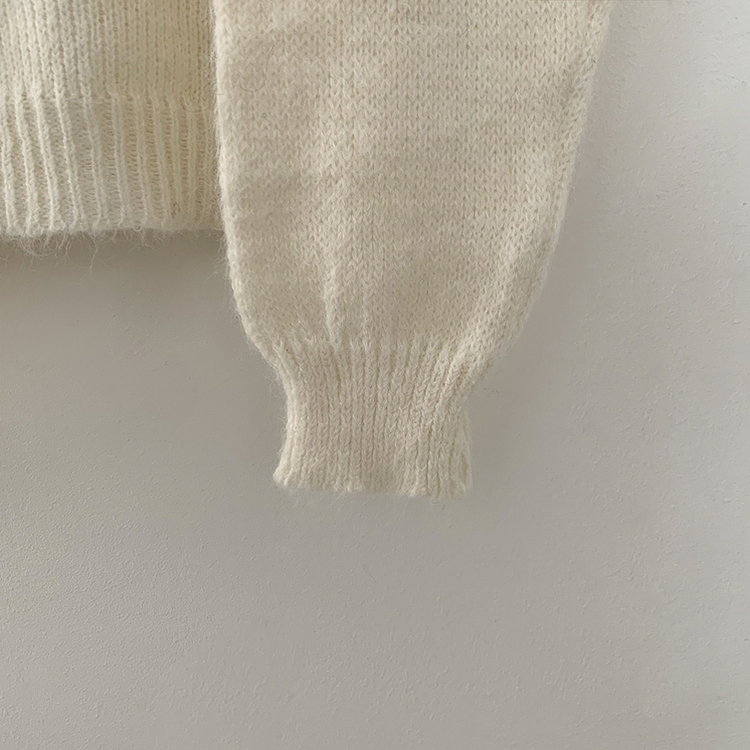 【マフラー付き】アンゴラVネックニット