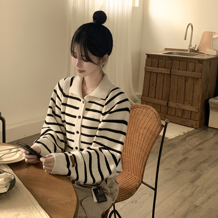 아방핏 단가라 레더패치 손목포인트 스트라이프 오버핏 카라 겨울 크롭 니트가디건 아이보리