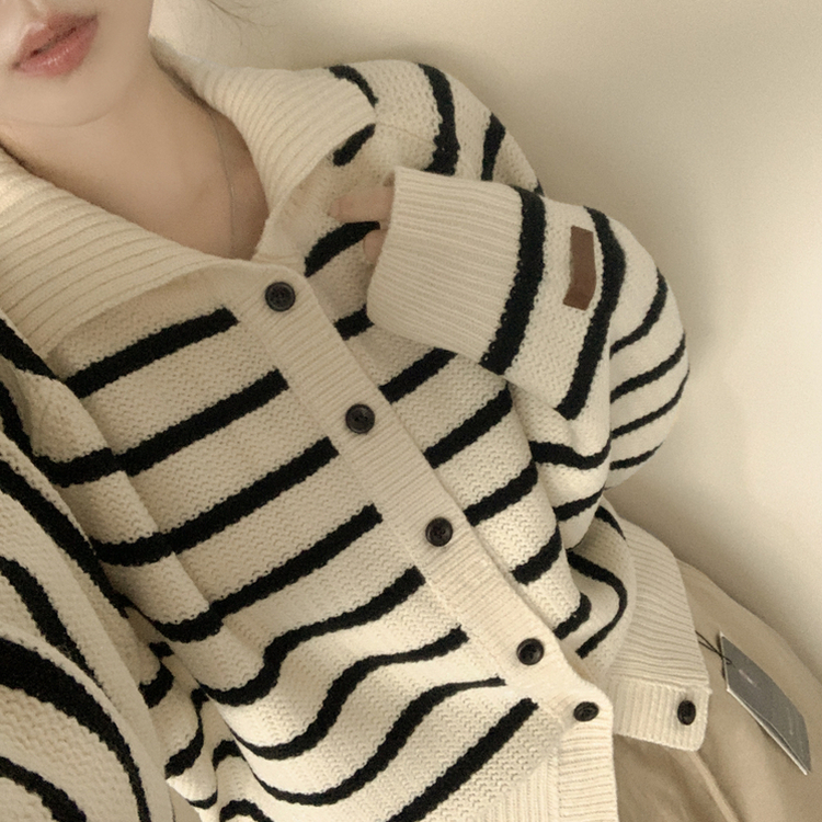 아방핏 단가라 레더패치 손목포인트 스트라이프 오버핏 카라 겨울 크롭 니트가디건 아이보리