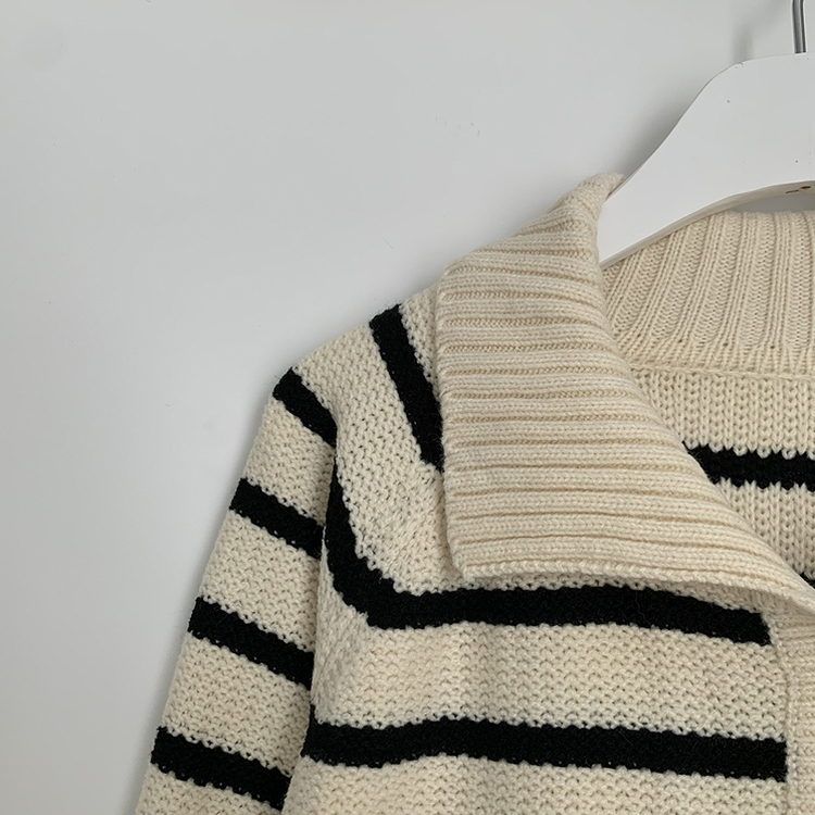 아방핏 단가라 레더패치 손목포인트 스트라이프 오버핏 카라 겨울 크롭 니트가디건