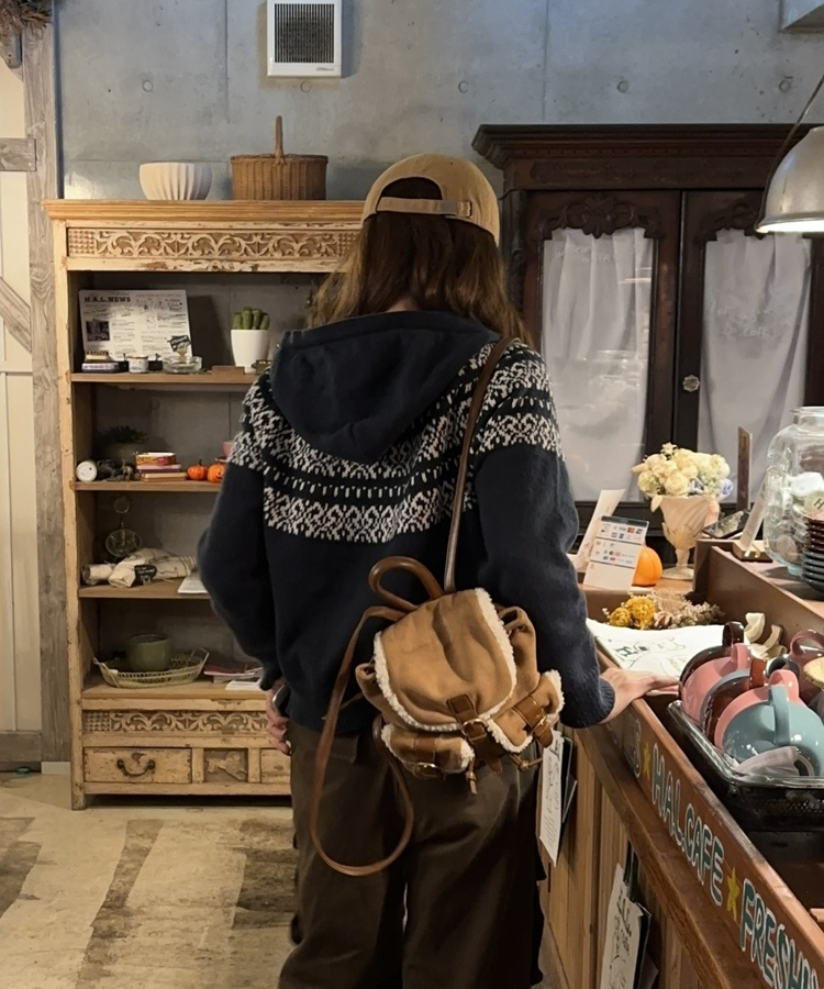 スエードボアバックパック DEEP BEIGE