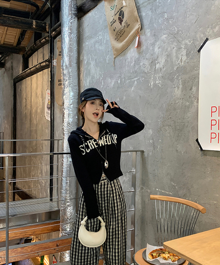 ラインストーンニットフードジップアップ｜ジャンパー｜韓国