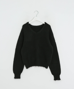 Vネックメランジニット