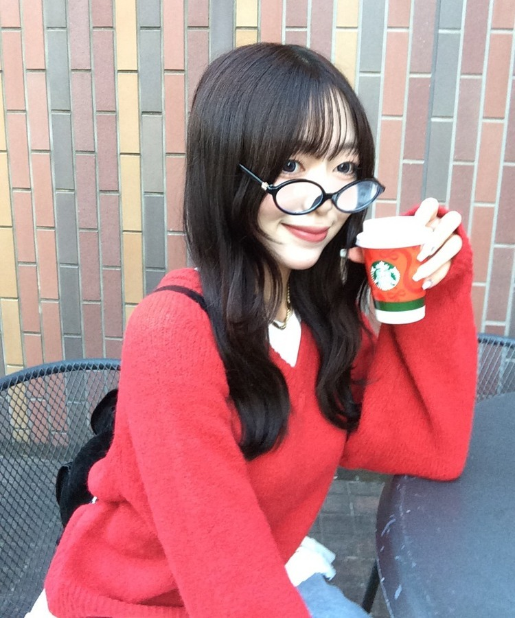 Vネックメランジニット RED