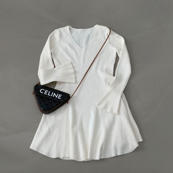 스위트 골지 브이넥 플레어 미디 원피스