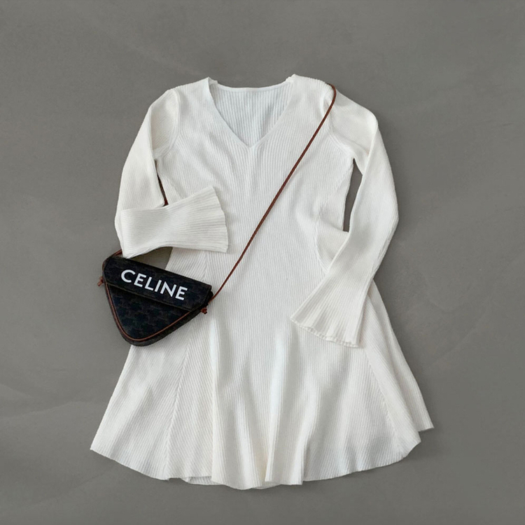 스위트 골지 브이넥 플레어 미디 원피스