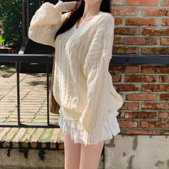 히너 브이넥 꽈배기 케이블 도톰 오버핏 박시 니트 베이지