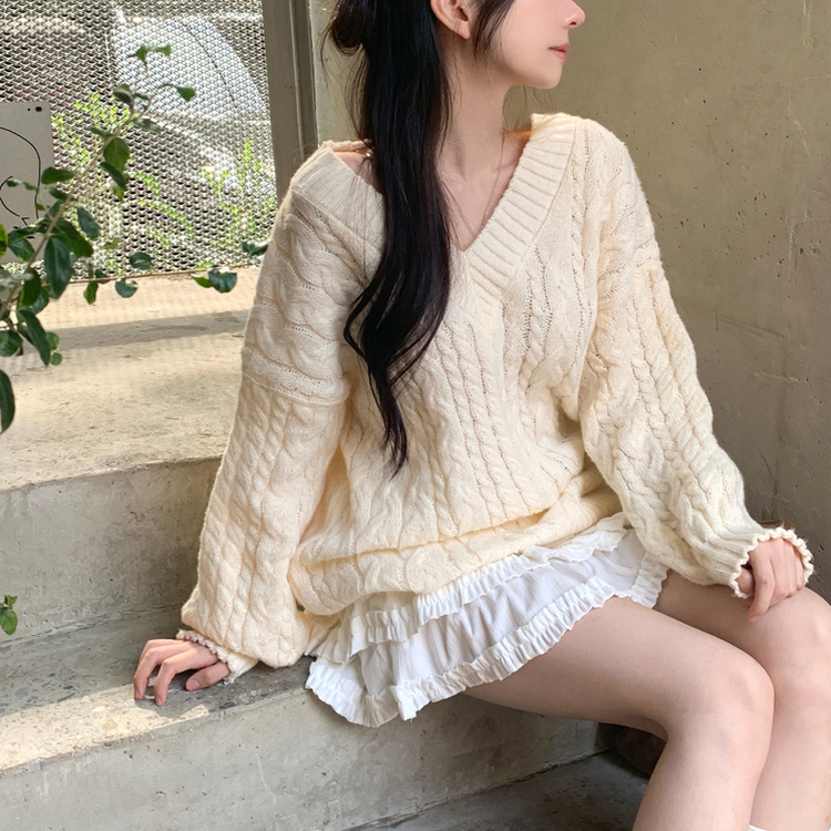 히너 브이넥 꽈배기 케이블 도톰 오버핏 박시 니트 베이지