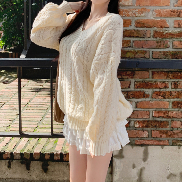 히너 브이넥 꽈배기 케이블 도톰 오버핏 박시 니트 베이지