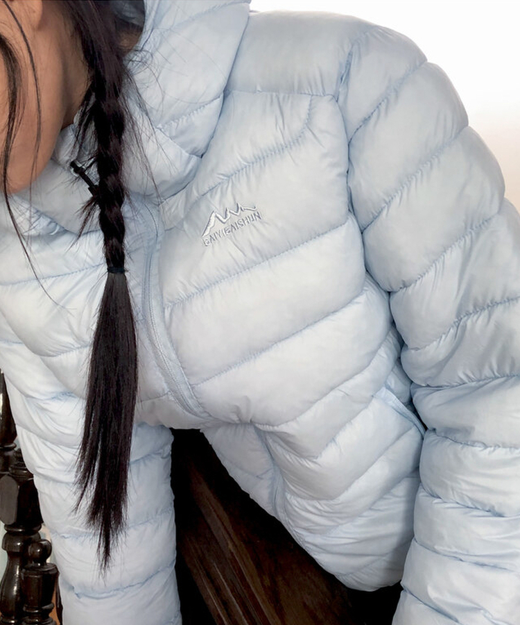 フードナイロン軽量ダウンジャンパー SKY BLUE