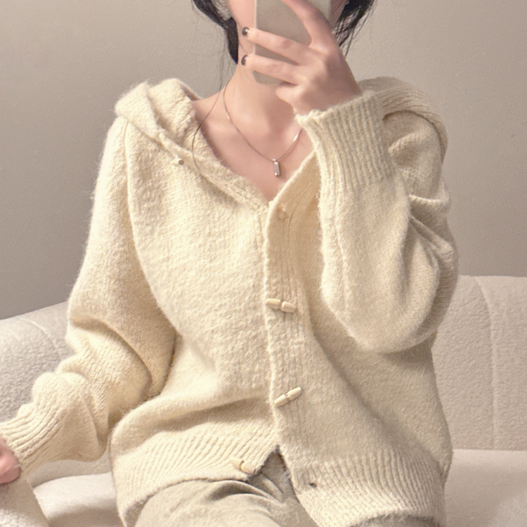 떡볶이 후드 보카시 니트 기디건 아이베이지