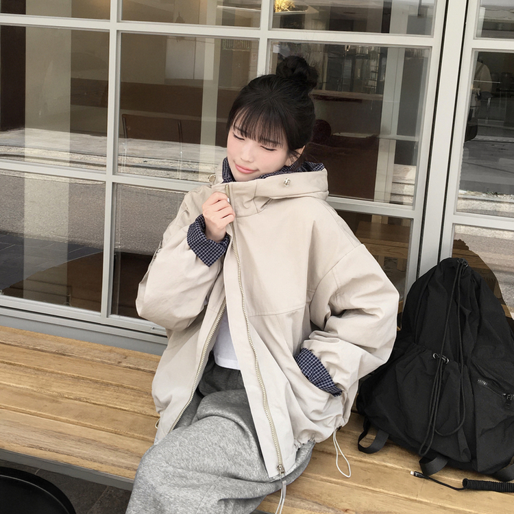 카블 체크 배색 오버핏 아방 후드 집업 바람막이 점퍼 베이지