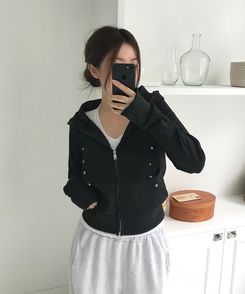 スリムスタッドフードジップアップ BLACK