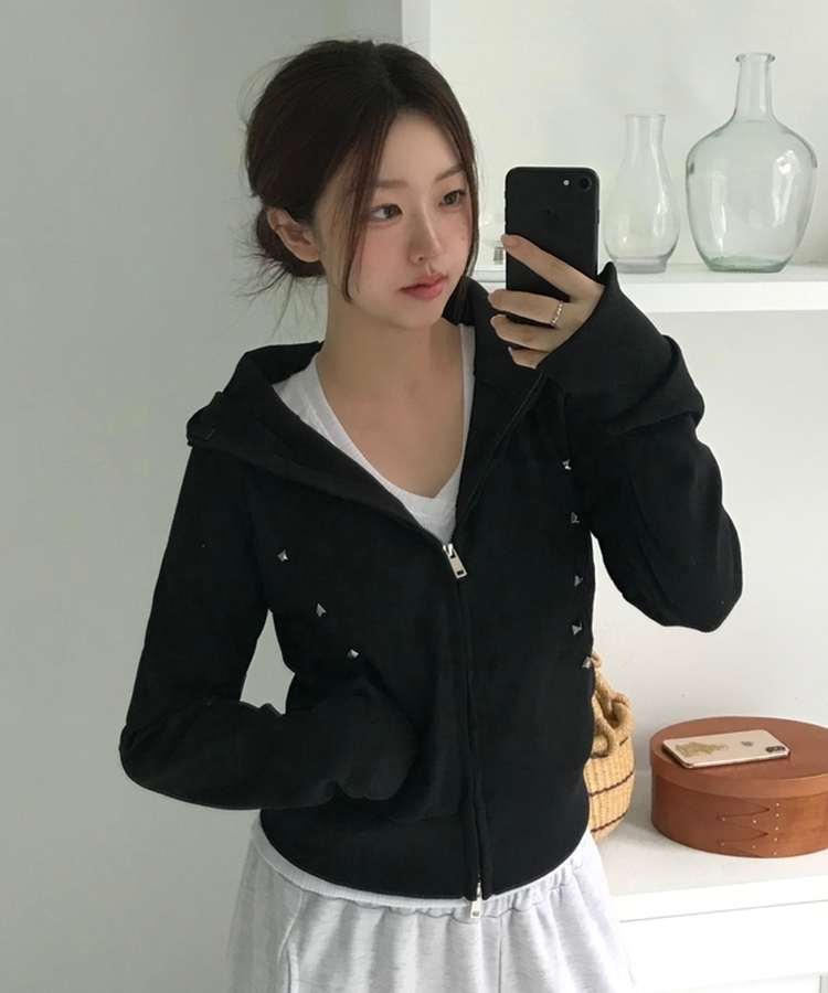 スリムスタッドフードジップアップ BLACK