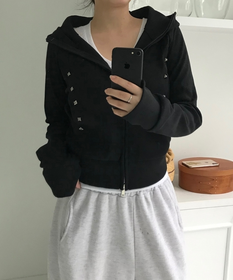 スリムスタッドフードジップアップ BLACK