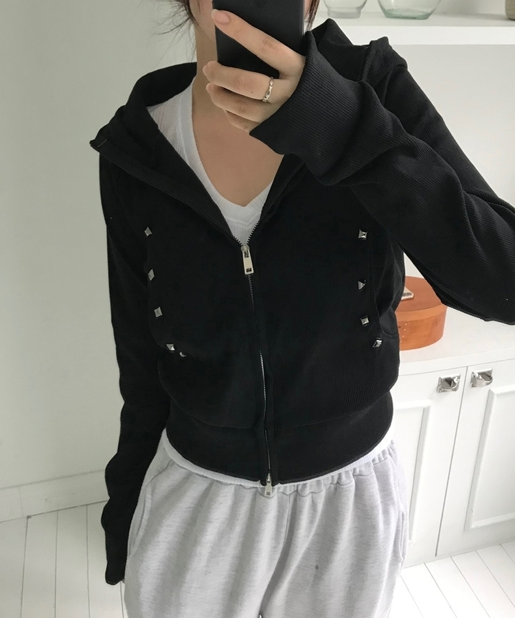 スリムスタッドフードジップアップ BLACK