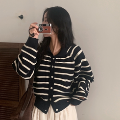 티팟 스트라이프 단가라 루즈핏 여리 카라 니트 가디건 네이비