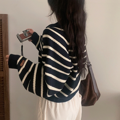 티팟 스트라이프 단가라 루즈핏 여리 카라 니트 가디건 네이비