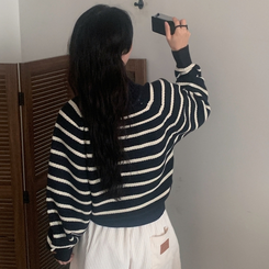 티팟 스트라이프 단가라 루즈핏 여리 카라 니트 가디건 네이비