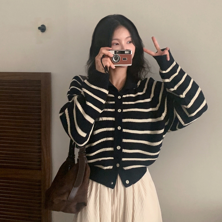 티팟 스트라이프 단가라 루즈핏 여리 카라 니트 가디건 네이비