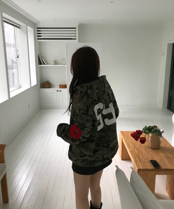 ミリタリーフードジップアップ KHAKI