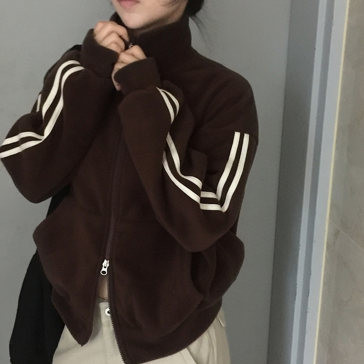 덤블 배색라인 후리스 투웨이 집업점퍼 브라운