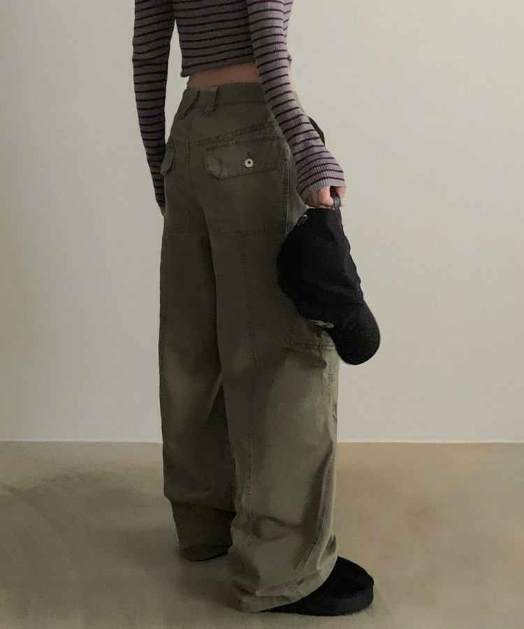 케인 피그먼트 워싱 핀턱 카고팬츠