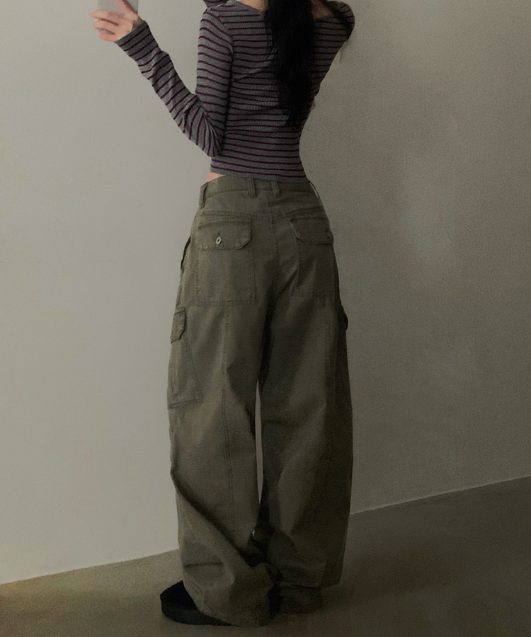 케인 피그먼트 워싱 핀턱 카고팬츠