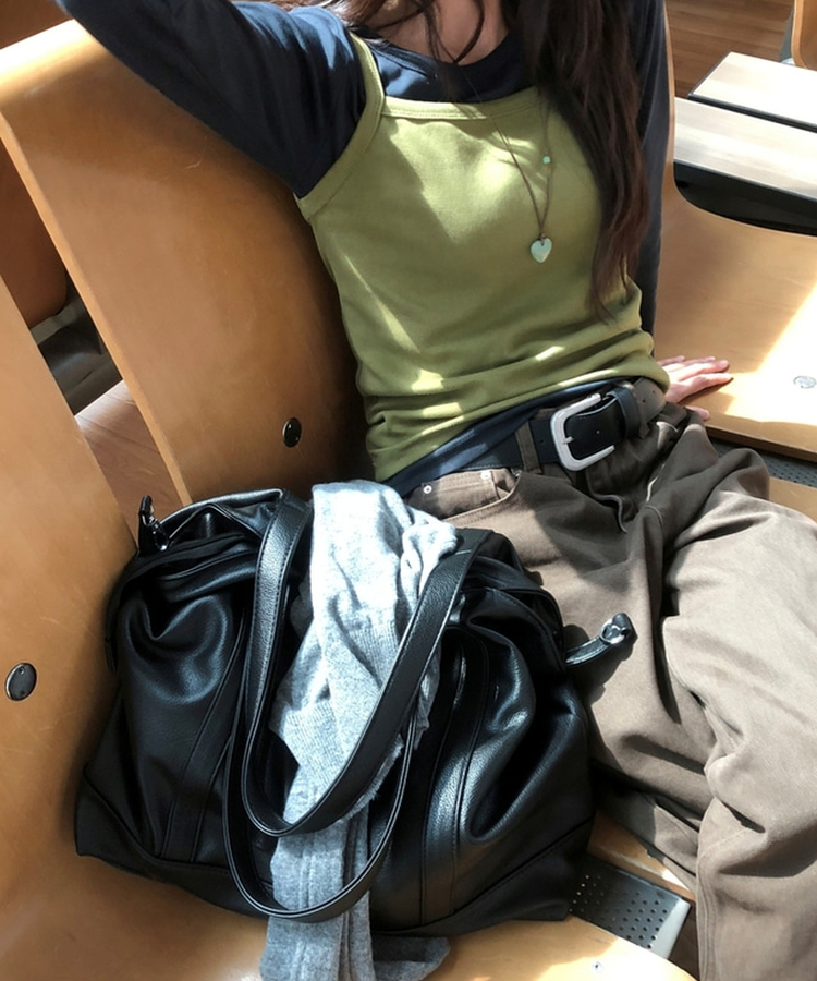 ビッグショルダーバッグ BLACK