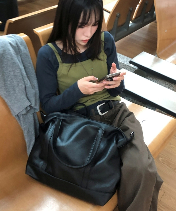 ビッグショルダーバッグ BLACK