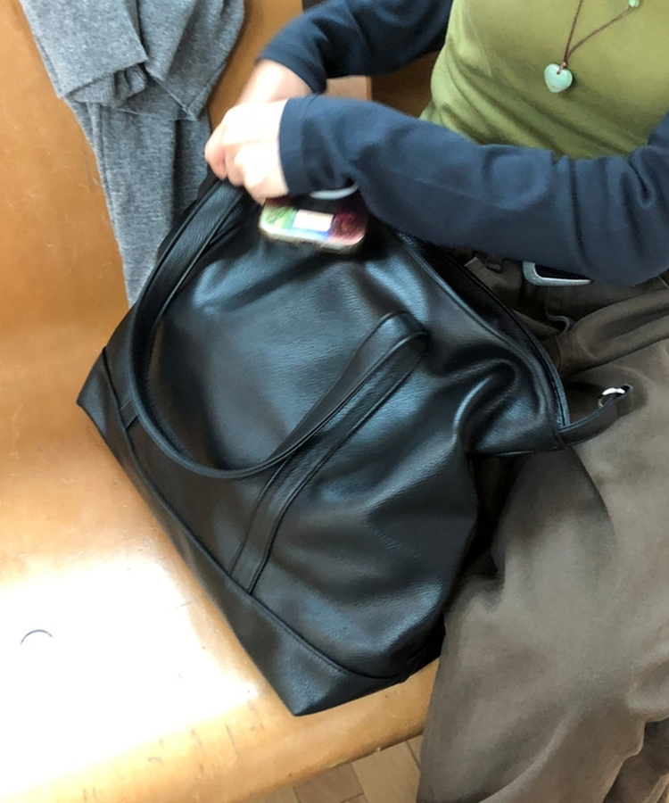 ビッグショルダーバッグ BLACK