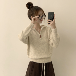 꾸안꾸 무드의 반집업 가을 긴팔 후드 반집업 세미 크롭 니트 베이지