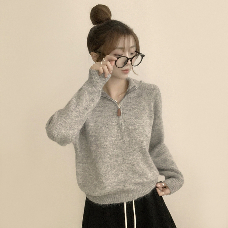 꾸안꾸 무드의 반집업 가을 긴팔 후드 반집업 세미 크롭 니트 그레이