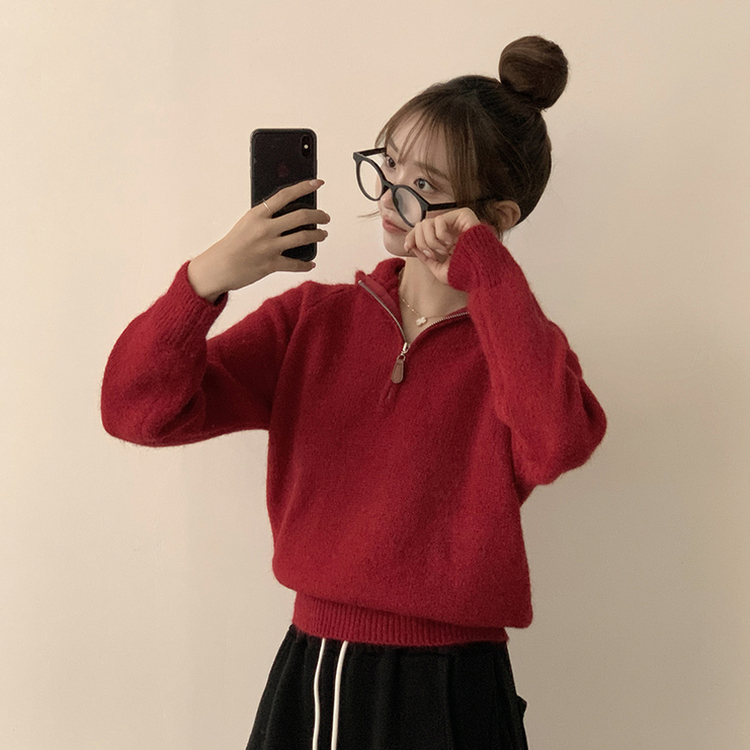 꾸안꾸 무드의 반집업 가을 긴팔 후드 반집업 세미 크롭 니트 레드