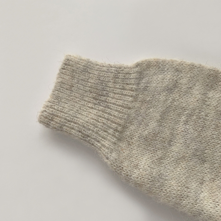 꾸안꾸 무드의 반집업 가을 긴팔 후드 반집업 세미 크롭 니트