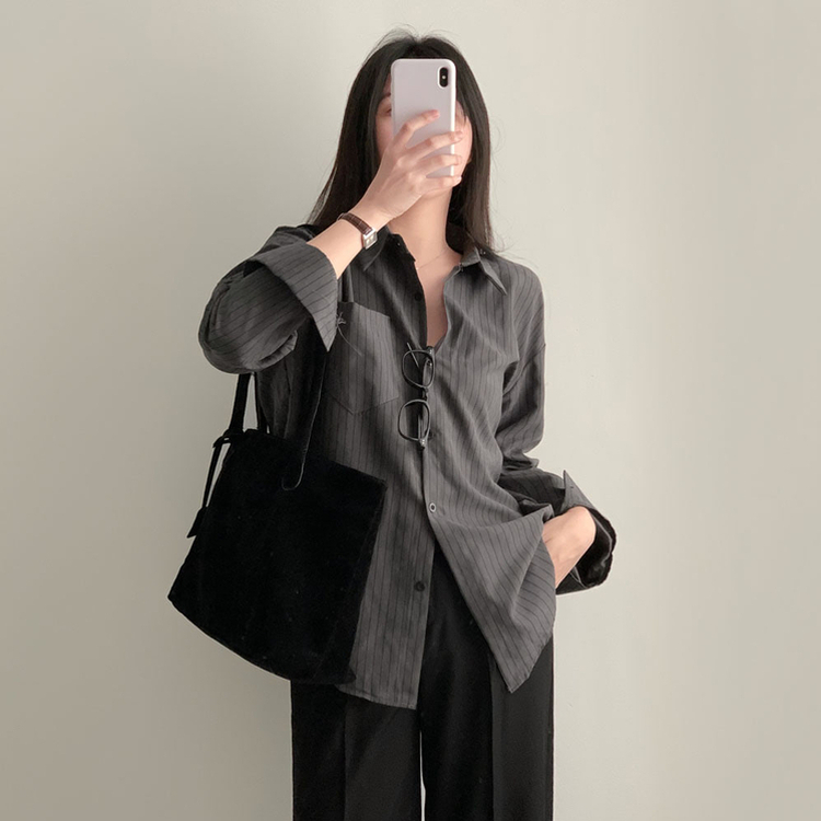 셔츠에 니트숄은 덤으로코디뚝딱 스트라이프 셔츠 니트숄 세트 차콜