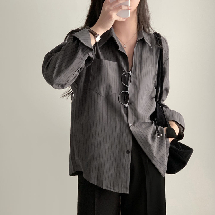 셔츠에 니트숄은 덤으로코디뚝딱 스트라이프 셔츠 니트숄 세트 차콜