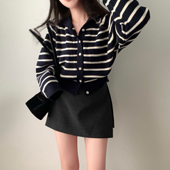 밑단 똑 잡아주는 잘록핏배색 단가라 크롭 니트 가디건 네이비