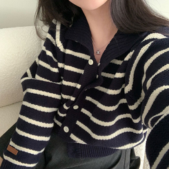 밑단 똑 잡아주는 잘록핏배색 단가라 크롭 니트 가디건 네이비