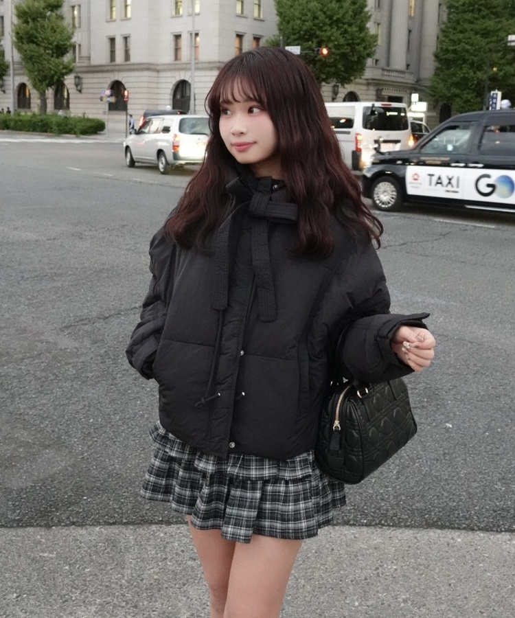 매듭 숏 웰론 패딩 점퍼 블랙