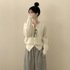 라운드 세미크롭 가을 겨울 니트가디건 빅사이즈 화이트