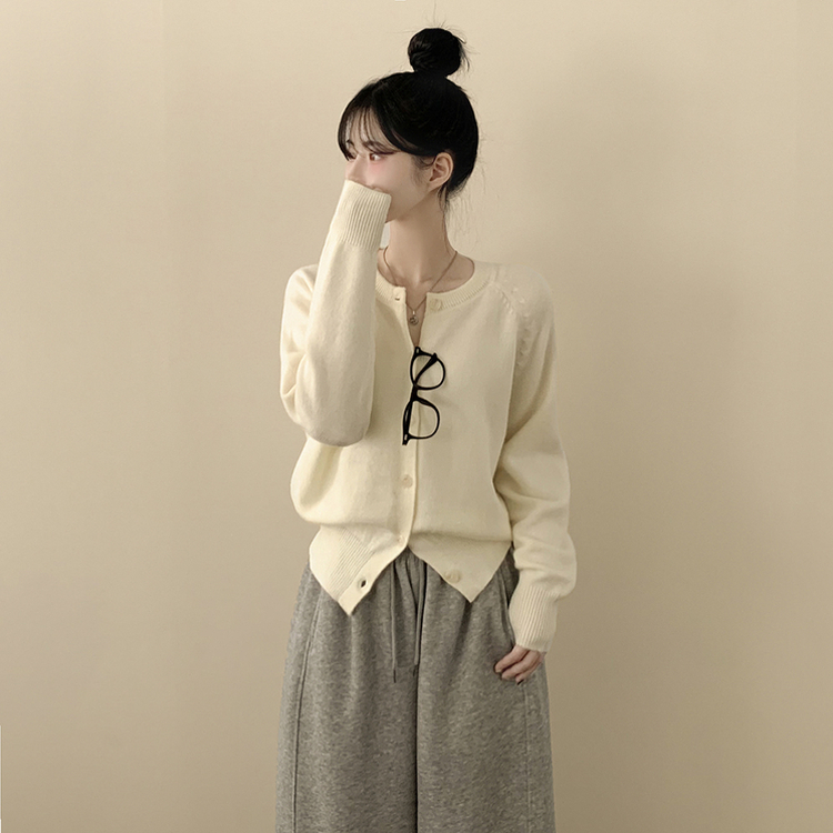 라운드 세미크롭 가을 겨울 니트가디건 빅사이즈 화이트