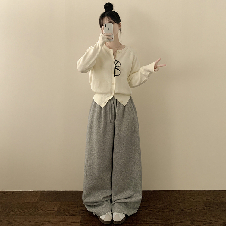 라운드 세미크롭 가을 겨울 니트가디건 빅사이즈 화이트