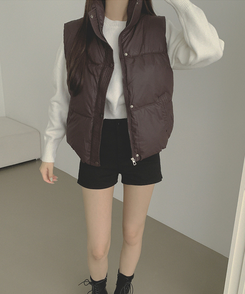 간절기 초겨울 하이넥 무광 조끼 패딩 브라운